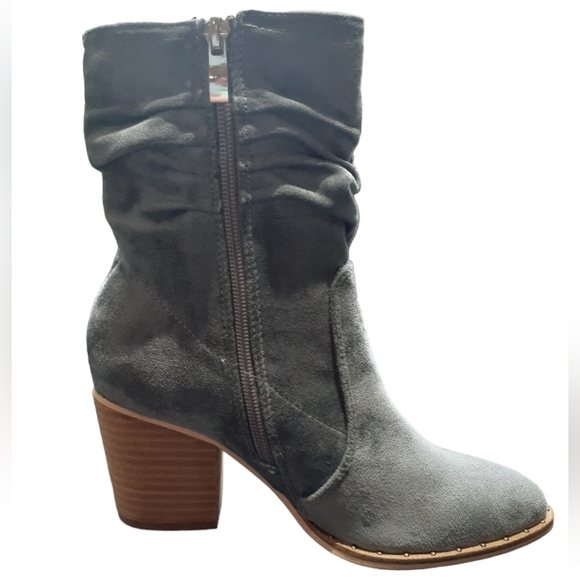 Charlie Paige Women's Size 6 Slouchy Vegan Suede Ankle Boot Chunky Heel Gray - Picture 5 of 7